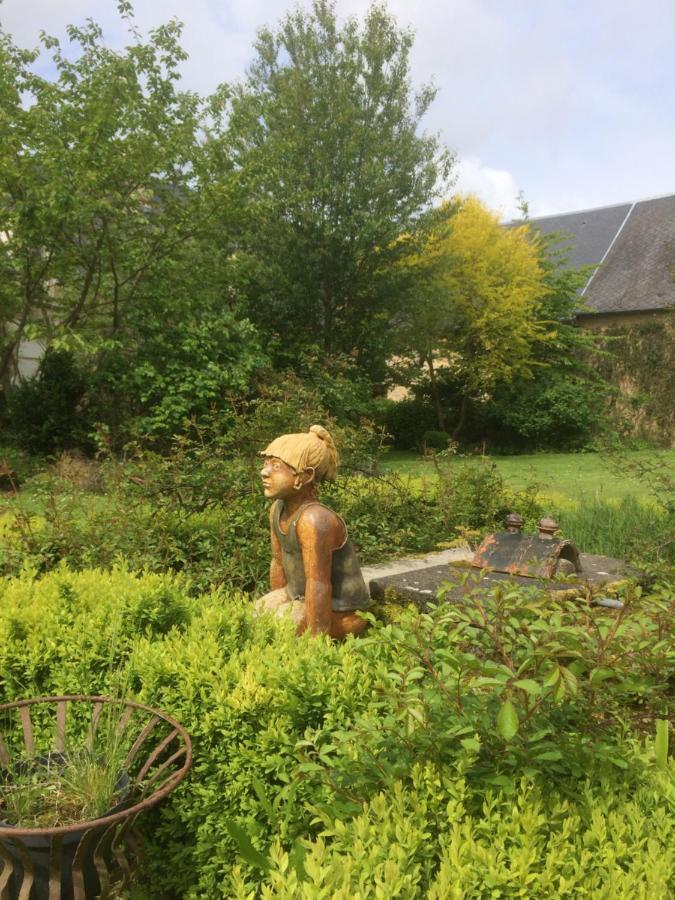 De Ma Fenetre Bed & Breakfast Saint-Martin-des-Entrees Bagian luar foto