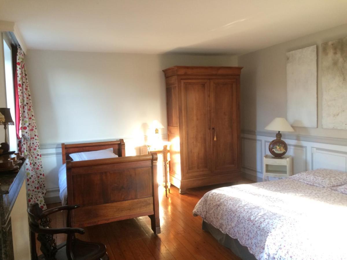 De Ma Fenetre Bed & Breakfast Saint-Martin-des-Entrees Bagian luar foto