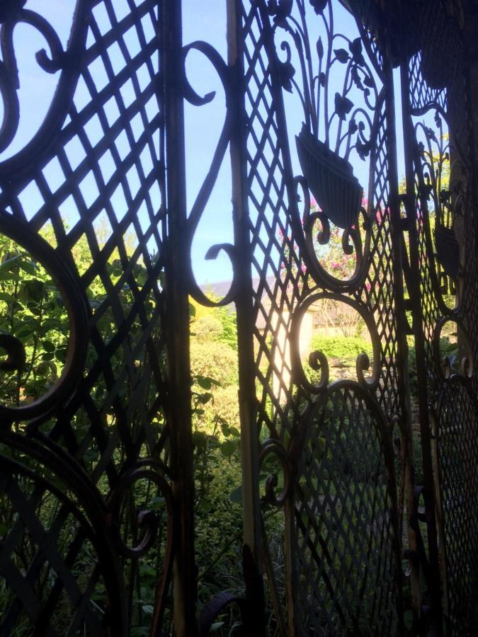 De Ma Fenetre Bed & Breakfast Saint-Martin-des-Entrees Bagian luar foto